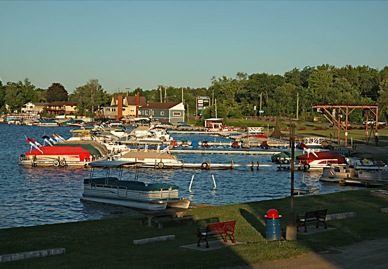 Discover Conneaut Lake: From Glacial Origins to Resort Town